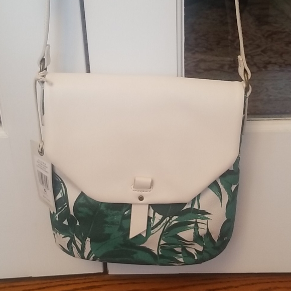 Lucky Brand Handbags - NWT Lucky Brand palm crossbody purse